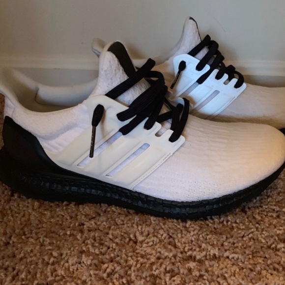 Ultra boost Xeno, highly limited color way - Picture 2 of 2